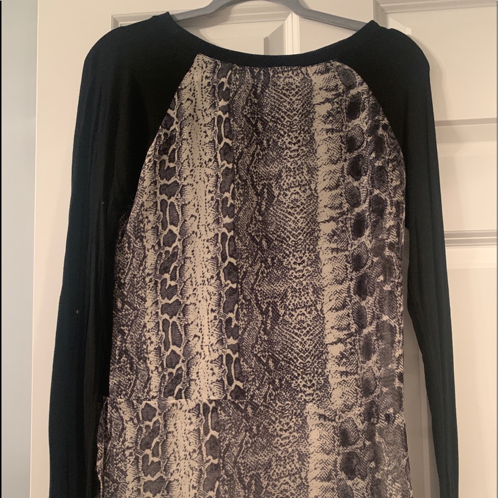 Snakeskin print sweater